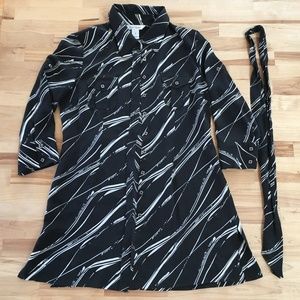 White House | Black Market 100% silk blouse, S